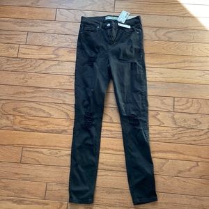 Nwt top shop Jamie high waist angle grazer black jeans. 26
